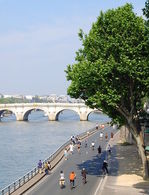 L’opération "Paris Respire" : la chasse à la voiture dans la capitale