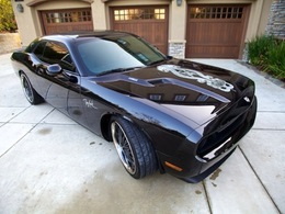 Offrez-vous la Dodge Challenger de Tony Hawk