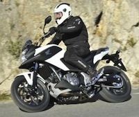 Nouveauté 2014: la Honda NC700X gagne 50 cc