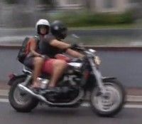 Vidéo moto : "je risque ma peau mais je m'en fous"