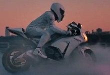 Vidéo: Honda met les gaz !
