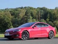 Etude : une Tesla Model S émet plus de CO2 qu'une citadine essence, mais pas partout