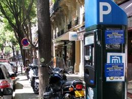 En 2014, les Parisiens pourront payer leur stationnement par téléphone portable
