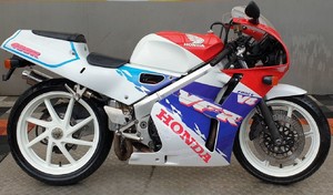Enchères à Montargis: 57 motos: les résultats