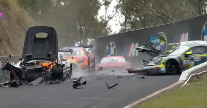 Kangourou sur la piste, carambolage énorme : la course des 12 Heures de Bathurst a encore été infernale en Australie