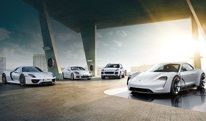Porsche fait la promotion de ses autos hybrides et électriques