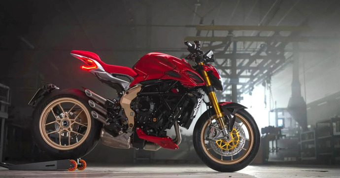 MV Agusta va gâter ses clients avec un package électronique intégral de série sur toute sa gamme !