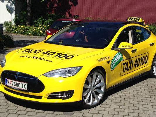 Voitures électriques : Tesla et Leaf séduisent les taxis 