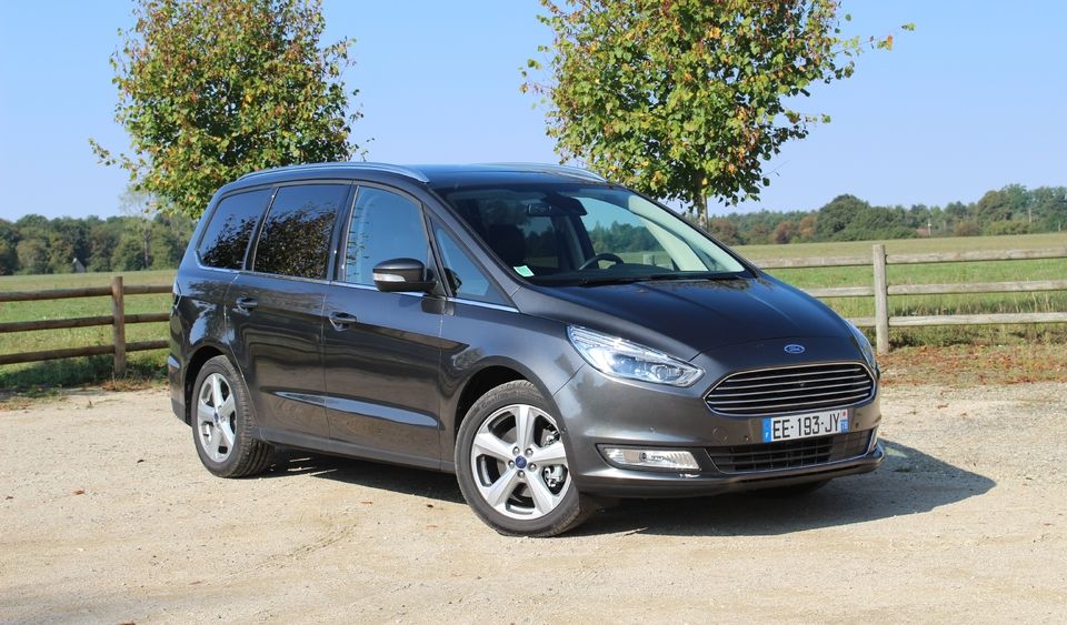 Essai vidéo - Ford Galaxy 2016 : le dinosaure, toujours dans le coup