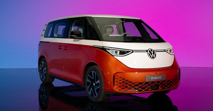 Quand l’automobile recule sur l’électrique, les fabricants de vans l’annulent