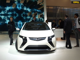Salon de Francfort 2009 : l'Opel Ampera hybride