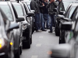 VTC vs Taxi : à Lille des chauffeurs de taxi agressent les clients Uber