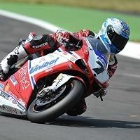 Superbike - Misano D.1: Le duel s'engage entre Checa et Biaggi