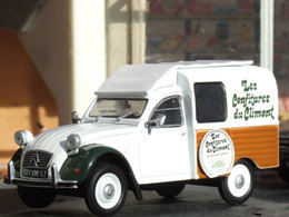 Miniature : 1/43ème - CITROËN 2cv AKS400