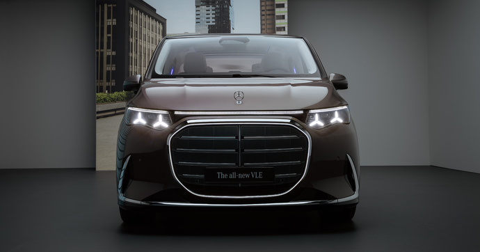Nouveau Mercedes VLE : monospace, utilitaire ou limousine de luxe ?