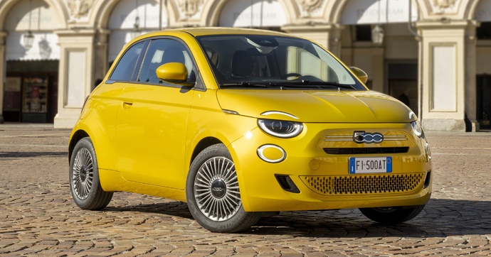 Pourquoi Stellantis a peut-être intérêt à ne pas vendre trop de Fiat 500 Hybrid neuves