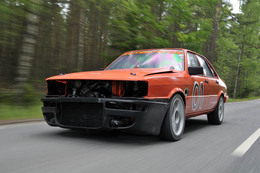 Réveil Auto - Audi 80 Martinsson Racing : saucisse épicée