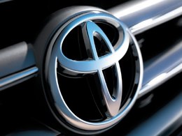 Affaire de l'accélérateur fou : l'accord autorisant Toyota à verser 1,6 milliard de dollars aux plaignants validé par la justice