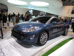En direct du Salon de Francfort : les Concepts Peugeot RCZ HYbrid4 et 3008 HYbrid4