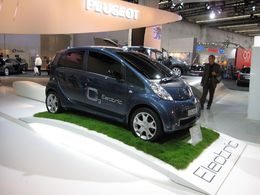 En direct du Salon de Francfort : la Peugeot iOn électrique