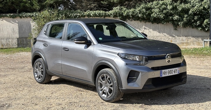 200 km d’autonomie pour 13 990 € : faut-il craquer pour la Citroën ë-C3 d’entrée de gamme ?