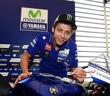 Yamaha - Rossi: une R1 aux enchères pour l'humanitaire