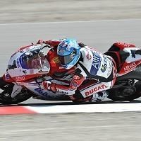 Superbike - Misano Q.2: Carlos Checa tient tête et les deux Français en Superpole
