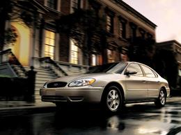 Problème de régulateur bloqué : la NHTSA enquête sur 1.9 million de Ford