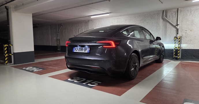 Tesla désormais plus fiable que Mercedes, Audi et Kia ? La marque américaine semble réellement progresser