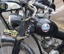 Malgré la météo et le manque d'exposant, la puce moto de St Cornier a eu lieu