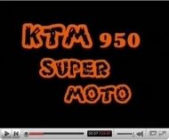 Vidéo moto : La KTM 950 Supermoto sur son terrain de jeu