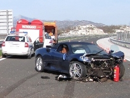Crash sur l'autoroute en Croatie : le maire de Split perd sa Ferrari F430