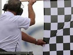 Question du jour n° 148 : quel est l’équivalent du drapeau à damiers, pour le départ d’une course ?