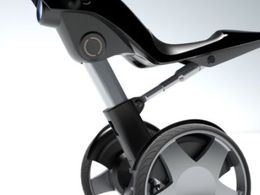 En selle avec le Taurus, véhicule mi-segway mi-scooter mais 100% électrique