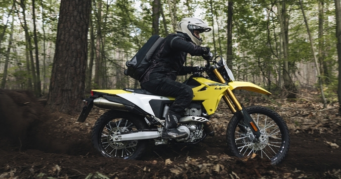 Un risque de blessures à cause d’un bouchon de liquide de frein mal serré pour les Suzuki DR-Z4S et DR-Z4SM