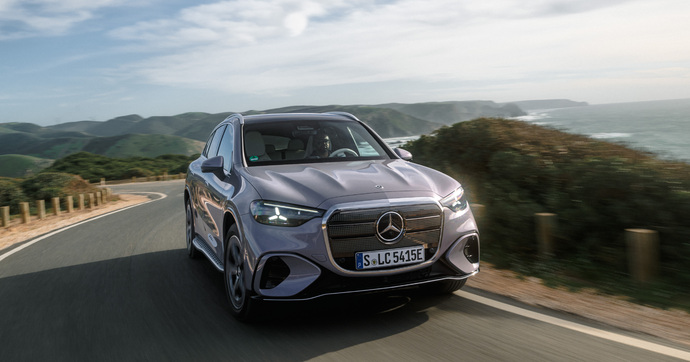 Le Mercedes GLC électrique met le BMW iX3 dans sa ligne de mire