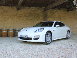 Une Porsche Panamera Hybride rechargeable à l'étude ?