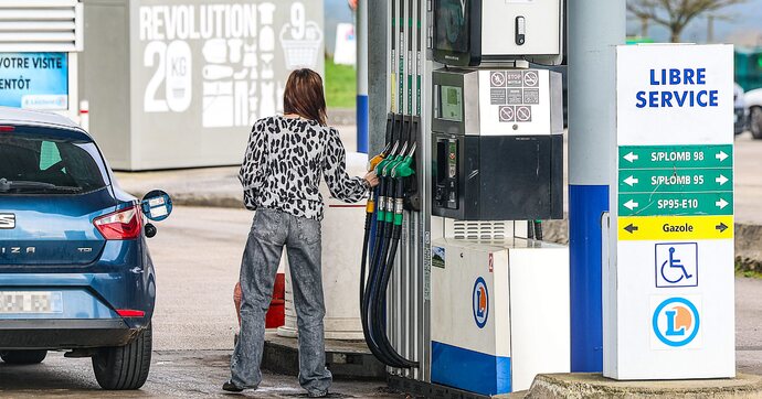 Une station-service fait le tour des médias avec son litre de diesel à 2,97€ (elle s’est un peu calmée depuis)