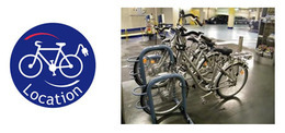 La location de vélos à assistance électrique proposée dans des parkings à Paris
