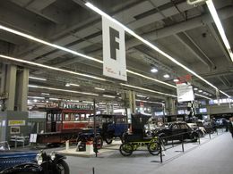 Salon Rétromobile 2010 : un omnibus à cheval vous attend !