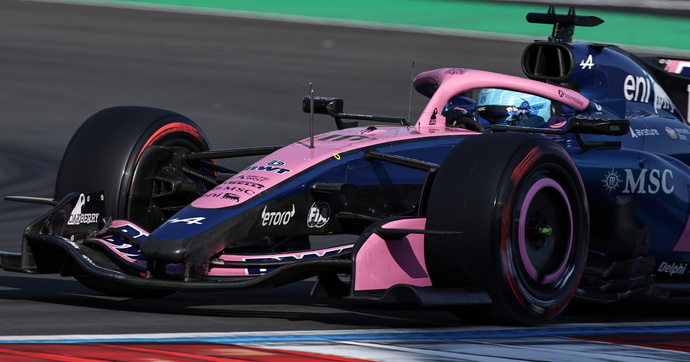 Tout le monde s’intéresse à Alpine et il n’y a que Ferrari qui peut sauver la saison 2026 du championnat de Formule 1