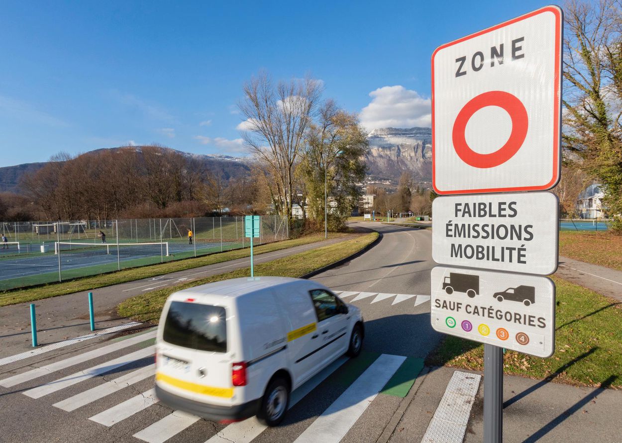 ZFE et Crit'Air : les interdictions de circulation permanentes en France