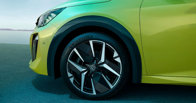 Roue de secours : cette incroyable mesquinerie de Peugeot et Citroën