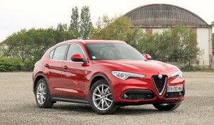 L'Alfa Romeo Stelvio arrive en occasion : trop beau pour être abordable ?