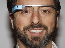 Le gouvernement anglais interdit le port des Google Glass aux conducteurs