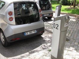 Le groupe Bolloré candidat à l'implantation des 16 000 bornes de recharge