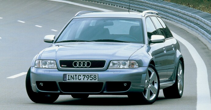 Sous la fonctionnalité, la folie : le break Audi RS4 B5 peut encore vous mettre le feu !