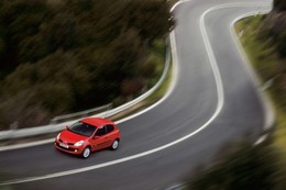 Midi Pile - Renault Clio fabriquée en Turquie: Ghosn convoqué par Sarkozy?
