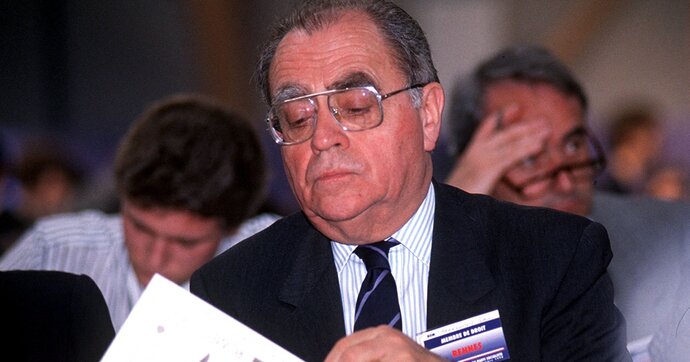 Dernière halte en R25 : Retour sur le suicide de l'ancien Premier ministre Pierre Bérégovoy