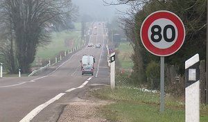 Le Premier ministre se dit "favorable" au passage à 80 km/h